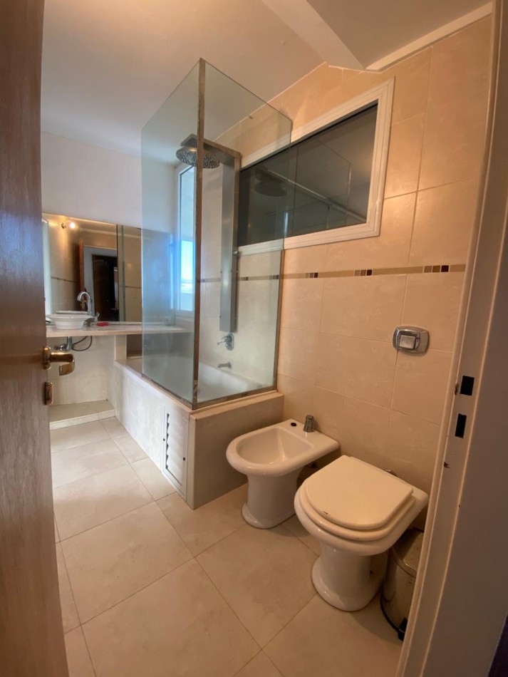 DEPARTAMENTO EN ALQUILER ARROYITO