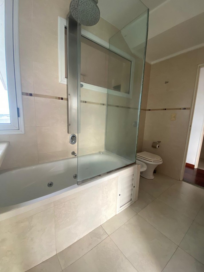 DEPARTAMENTO EN ALQUILER ARROYITO